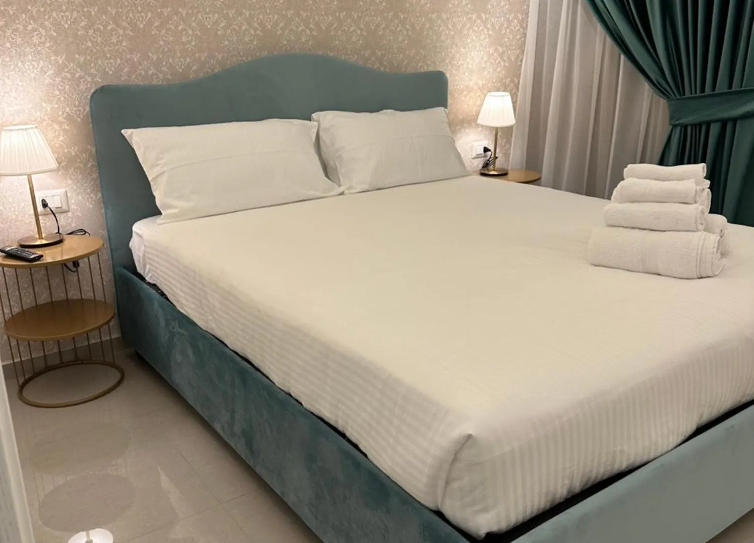 I 5 Partenopei Naples Apartment